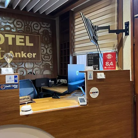 The Plaza Anker Hotel